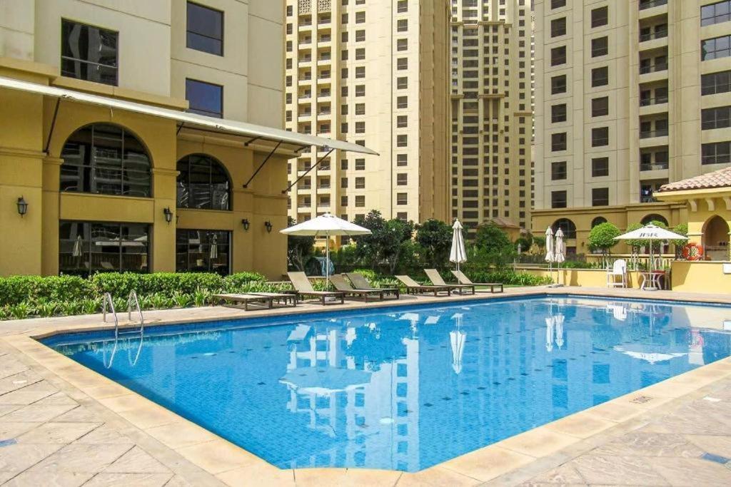 Sadaf 8 Jbr Luxury Master Bedroom Near Tram Дубай Екстериор снимка